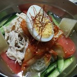 コリアン・マチャ - 冷麺。