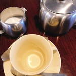 ブライトン ティー ルーム - ステンレスのポットでサーブされます