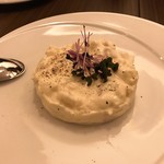 Les freres - フロマージュブランとポテトのサラダ、ピエモンテーズ。真っ白できれい。