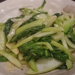 餃子酒場 - 青梗菜の塩味炒め