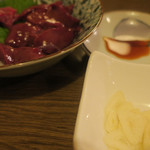 酒菜坊 橋蔵 - 大山地鶏レバ刺