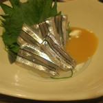 酒菜坊 橋蔵 - きびなご刺　ズームアップ