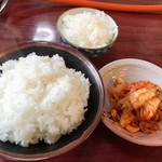 びわこ食堂 - ごはん大・小・キムチ