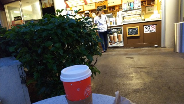 The Coffee Bean Tea Leaf Ambassador Hotel Waikiki コーヒービーン ティーリーフ ワイキキ カフェ 食べログ