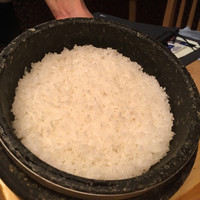ダイナミックキッチン＆バー 響 中之島フェスティバルプラザ店 - 奥能登 特別栽培 棚田コシヒカリ コシヒカリ石釜炊き