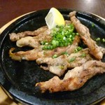 Hakata Motsunabe Robatayaki Saka - 鶏も焼いて