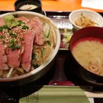 傳 - 鮪トロ炙り丼1000円（限定10食）