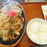 焼肉レストラン正福 - 「ホルモンうどん定食」（700円）