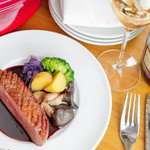 シャンパン食堂のフレンチバル ル・コントワール・ド・シャンパン食堂