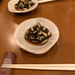 根津 日本酒 多田 - ひと品目：くらかけ豆の煮びたし