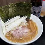 ラーメンつ～んとこ - ラーメン（ねぎ、海苔トッピング）