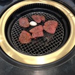 炭火苑 - 仙台風味噌牛たん