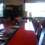 一房の葡萄 - 長いテーブルに１０人くらい座れます