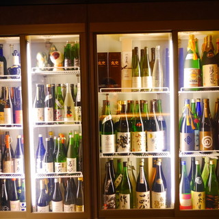 We offer over 200 types of Japanese sake from all over the country that are carefully selected by the owner♪ Even for one person ◎