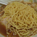 煮干し中華そば 一剣 - 麺はごく普通ですが