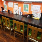 情熱ギョーザ - カウンター