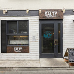 SALTY Oyster House - 外観写真