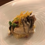 レストラン ラリューム - 宮崎県産　太刀魚のポワレ　インカの目覚めのピューレに乗せ