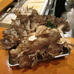 日本料理 たかむら - 秋田市岩見三内産天然黒舞茸