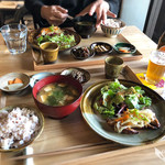 テマヒマ - お味噌汁を選お味噌汁を選べる定食べる定食