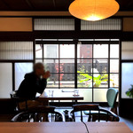 テマヒマ - 店内