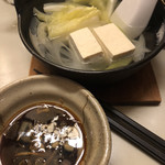 鳥九 - 晩酌セットの湯豆腐