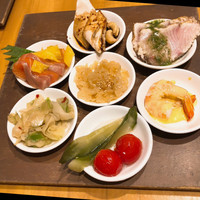 紅梅本楼 - 前菜7種盛り合わせ