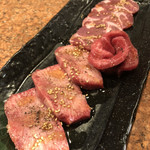 炭火焼肉 矢つぐ - 