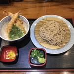 そば家 一創庵 - 今日のサービスメニュー
            天丼とそば