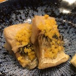 小判寿司 - カラスミは塩味代わり。