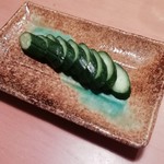 寿司居酒屋 や台ずし - 薄味のきゅうり一本漬