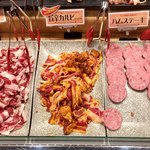 焼肉＆グルメバイキングかたおか - 塩カルビ、旨辛カルビ、ハムステーキ