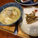 一旬 - 海老とキノコの水餃子・きびなごの唐揚げ 唐辛子塩添え