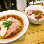 DAIKUMA - 贅沢だしそば　肉ご飯