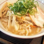 麺屋まる - 野菜入りラーメン 800円税込