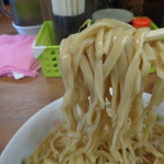 ラーメン二郎 - 休まず食べる