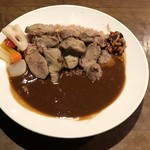 ワインレストラン ドミナス - 知床豚こめかみ肉の赤ワインカレー