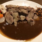 ワインレストラン ドミナス - 知床豚こめかみ肉の赤ワインカレー