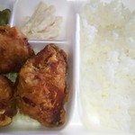 牛島商店 - 唐揚げ弁当(ニンニクあり、小盛り)￥450
