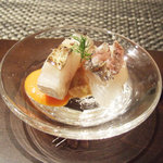 レストラン バカール - 真鯛と太刀魚のアミューズ