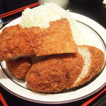 ミックス(950円)※コロッケ1個、メンチかつ1個、チキンかつ半分、ハムかつ4分の1のデフォルト。