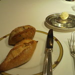 レ セゾン - 黒ゴマとビール酵母のパン