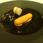 レ セゾン - 前菜①毛蟹を自然なままでショーフロワ仕立て キャヴィア添え カリカリの黒大根
