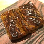 丸新 - 【２日目】マグロハラスの照り焼き。醤油の絡みが素晴らしい。めっちゃ旨い。