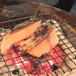 千年鮭 井筒屋 - 塩引鮭炭火焼