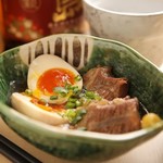 おでんとおばんざい魔法のたまご - とろとろ骨付き豚と半熟たまごおでん