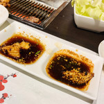 黒毛和牛 梅乃里 - 左右どちらかがウルテ で
      どちらかが上ミノなんだって