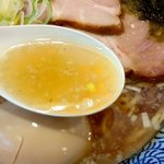 麵屋春馬 - スープの感じ