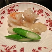赤坂璃宮 銀座店 - 天然海老と２色アスパラのあっさり炒め
