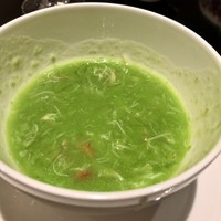 赤坂璃宮 銀座店 - 蟹肉入りふかひれスープ　翡翠仕立て
